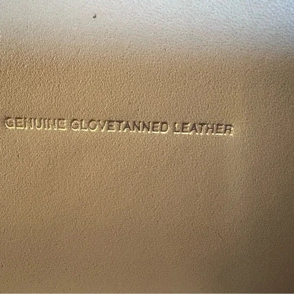 Coach Cream Leather Women's Bag - Picture 9 of 12